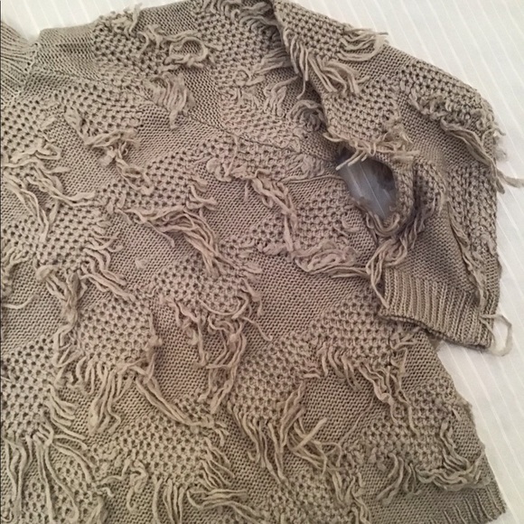 ‼️OVERSIZED FRINGE KNIT PULLOVER - Picture 6 of 8